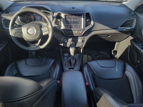 Certified 2020 Jeep Cherokee Trailhawk w/ Comfort/Convenience Group image 14