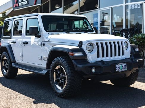 Used 2019 Jeep Wrangler Unlimited Sport S AWD/4WD image 6