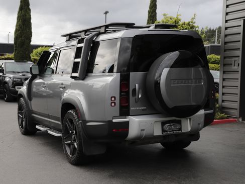 Certified 2023 Land Rover Defender 130 SE AWD/4WD image 6