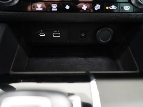 Used 2023 Mitsubishi Outlander SE image 47