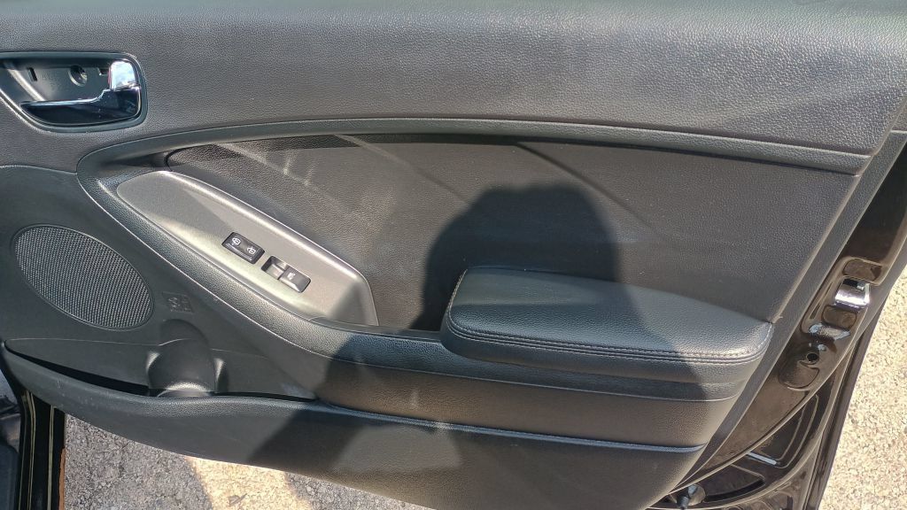 Used 2016 Kia Forte EX FWD image 32