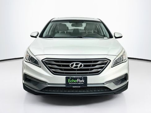 Used 2017 Hyundai Sonata Limited w/ Tech Package 03 FWD image 2