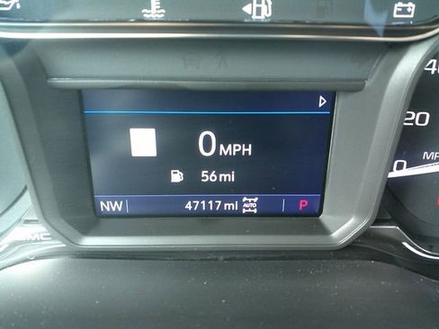 Used 2021 GMC Sierra 1500 AT4 w/ AT4 Value Package AWD/4WD image 13