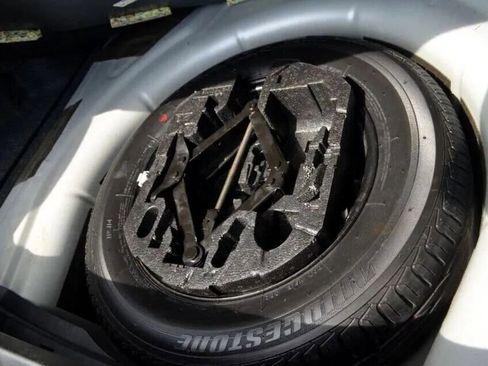 Used 2014 Volkswagen Jetta S image 42