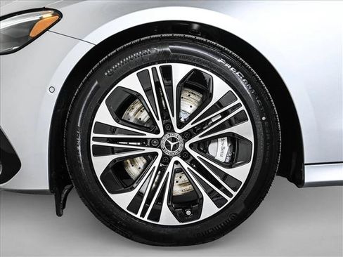 New 2026 Mercedes-Benz E 450 4MATIC Sedan image 26