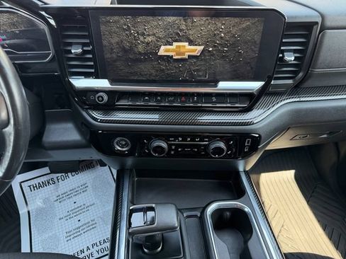 Used 2022 Chevrolet Silverado 1500 LT Trail Boss AWD/4WD image 12