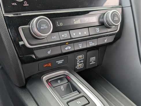 Used 2022 Honda Insight Touring image 27