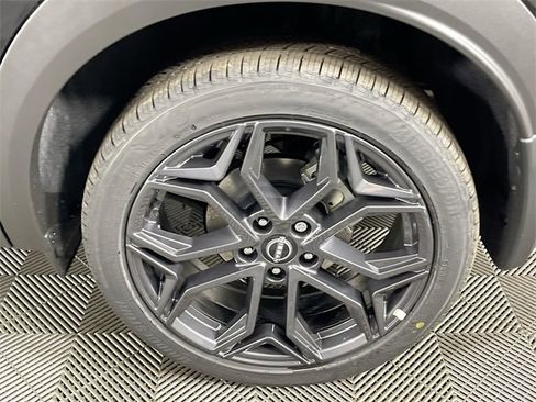 New 2026 Nissan Kicks SR image 19