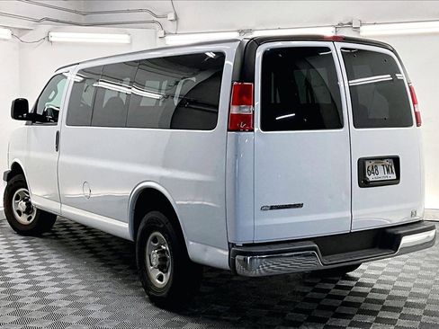 Used 2020 Chevrolet Express 2500 LT w/ LT Preferred Equipment Group image 9