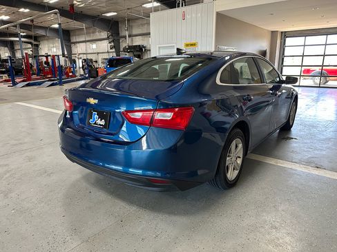 Used 2019 Chevrolet Malibu LS image 4