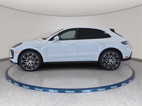 Used 2022 Porsche Macan image 9