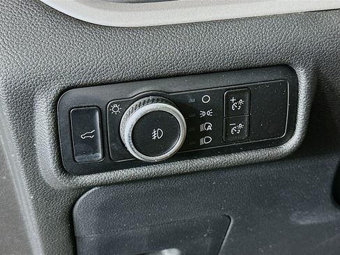 Used 2023 Ford Explorer XLT w/ Equipment Group 202A image 17