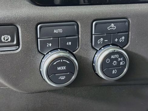 Used 2024 GMC Sierra 1500 Elevation AWD/4WD image 17