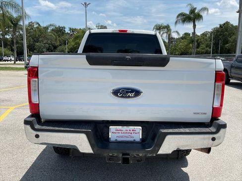 Used 2018 Ford F250 XL w/ Power Equipment Group AWD/4WD image 7