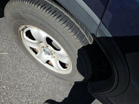 Used 2015 Honda CR-V LX image 7