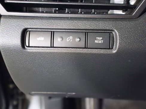 Used 2024 Nissan Altima 2.5 SV image 30