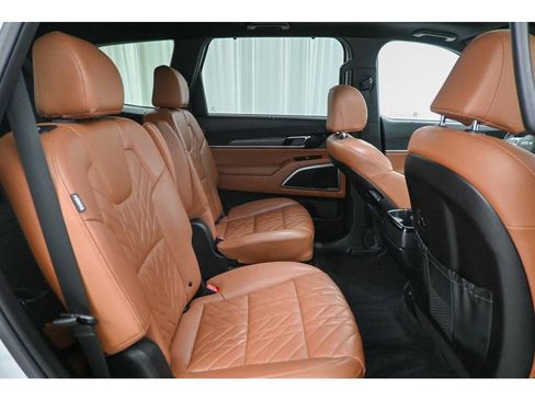 Used 2023 Kia Telluride EX X-Line image 17
