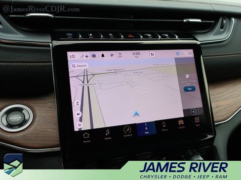 Used 2023 Jeep Grand Cherokee Summit w/ Luxury Tech Group V AWD/4WD image 35
