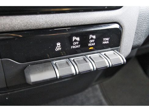 Used 2026 RAM 1500 Express RWD image 29