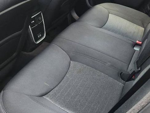 Used 2014 Chevrolet Traverse LT FWD image 6