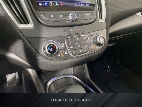 Used 2025 Chevrolet Malibu LT image 5