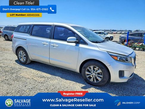 Used 2016 Kia Sedona L image 5