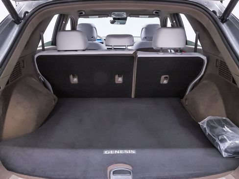 Certified 2026 Genesis GV70 2.5T Advanced image 24