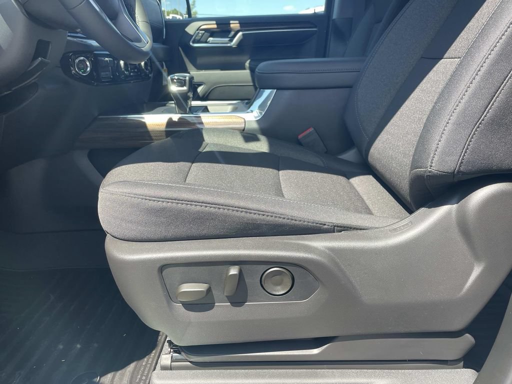 New 2026 Chevrolet Silverado 1500 RST AWD/4WD image 16