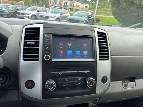 Used 2019 Nissan Frontier SV AWD/4WD image 16