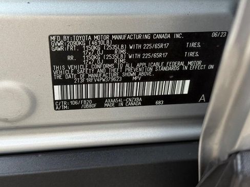 Used 2023 Toyota RAV4 LE AWD/4WD image 31