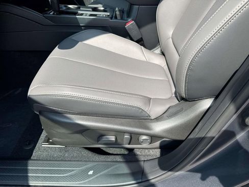 New 2026 Subaru Outback Limited AWD/4WD image 10