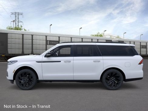 New 2025 Lincoln Navigator L Reserve w/ Jet Appearance Package image 3