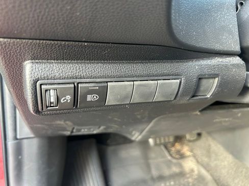 Used 2023 Toyota Corolla LE FWD image 18