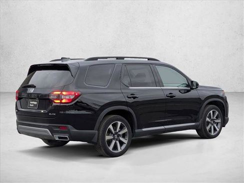 Used 2023 Honda Pilot Elite image 5