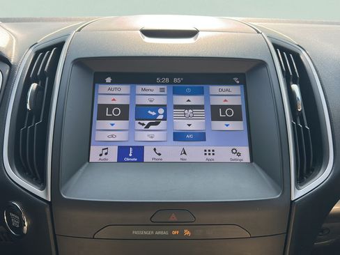 Used 2019 Ford Edge SEL w/ Equipment Group 201A FWD image 18