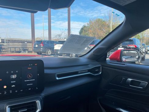 Used 2024 Ford Mustang Premium image 31