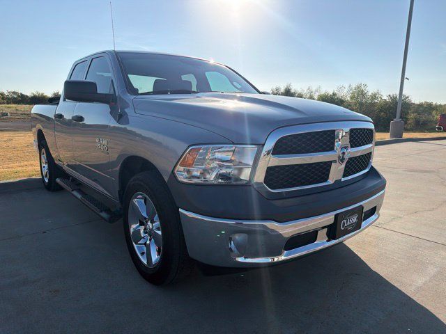 Used 2019 RAM 1500 Tradesman w/ Tradesman SXT Package RWD image 2