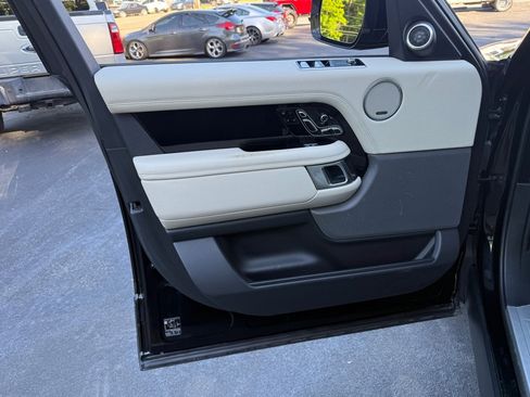 Used 2018 Land Rover Range Rover Supercharged AWD/4WD image 47