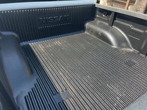 Used 2013 Nissan Frontier SV AWD/4WD image 9