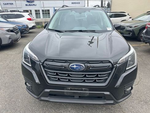 Used 2023 Subaru Forester Premium AWD/4WD image 2