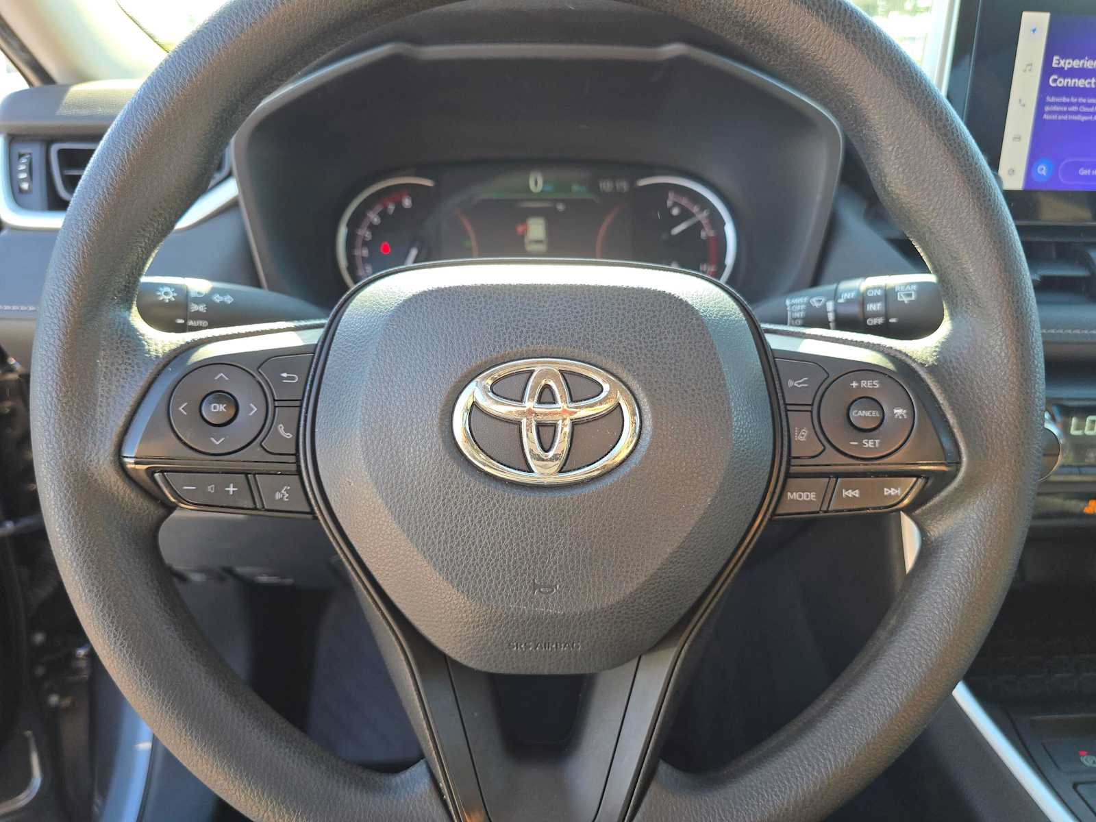 Used 2023 Toyota RAV4 XLE AWD/4WD image 21