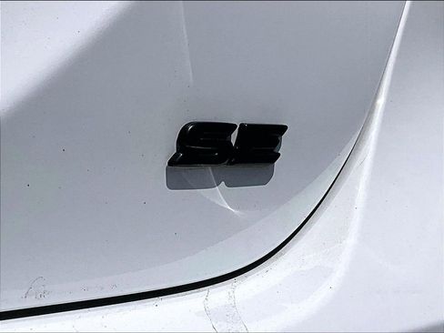 Used 2024 Toyota Camry SE FWD image 28