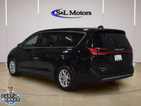 Certified 2024 Chrysler Pacifica Touring-L FWD image 6