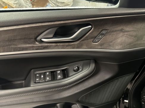 New 2025 Jeep Grand Cherokee L Limited w/ Luxury Tech Group II image 5