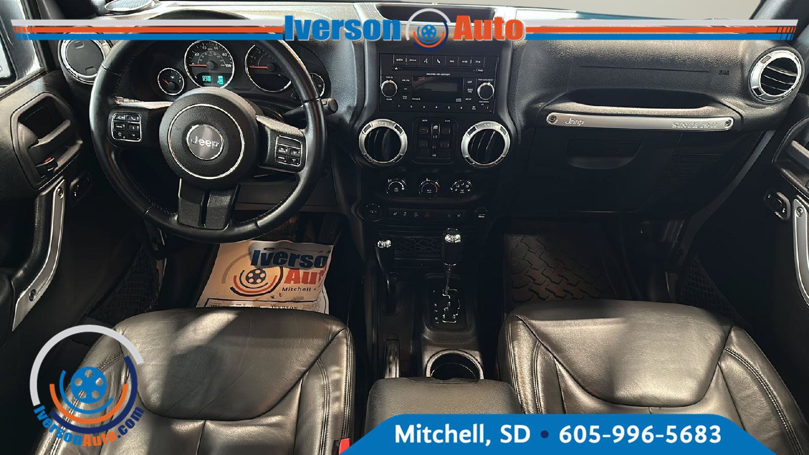 Used 2016 Jeep Wrangler Unlimited Sahara w/ Connectivity Group AWD/4WD image 24