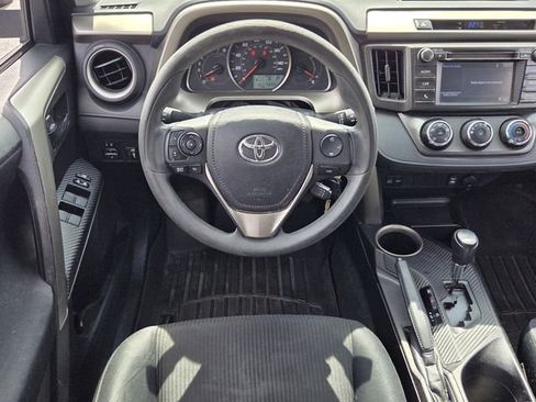 Used 2014 Toyota RAV4 LE FWD image 13