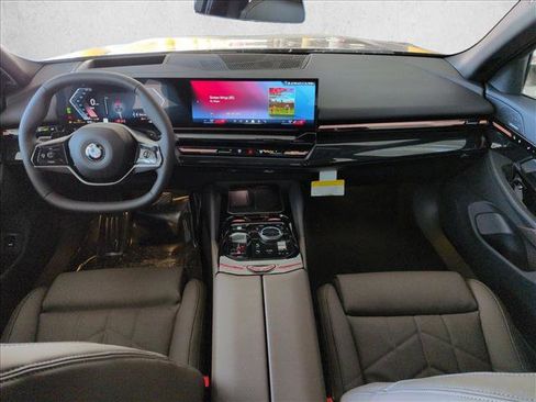 New 2026 BMW 530i xDrive w/ Premium Package image 15