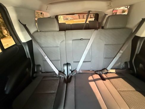 Used 2015 GMC Yukon SLE w/ Convenience Package RWD image 12