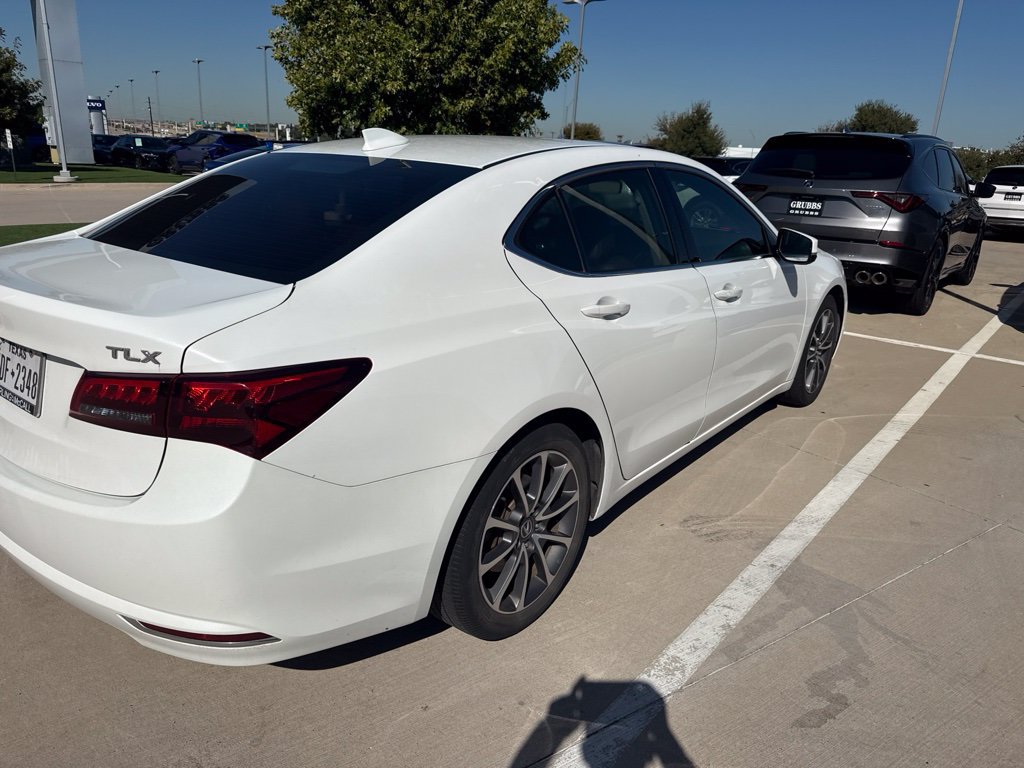 Used 2017 Acura TLX w/ Technology Package FWD image 4