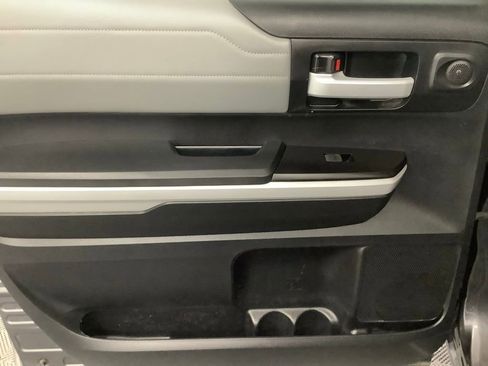 Used 2019 Toyota Tundra Limited w/ Limited Premium Package AWD/4WD image 5